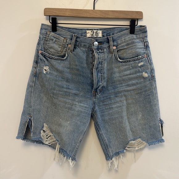 WE THE FREE Sequoia Surf's Up Medium Blue Denim Distressed Shorts - Picture 4 of 4